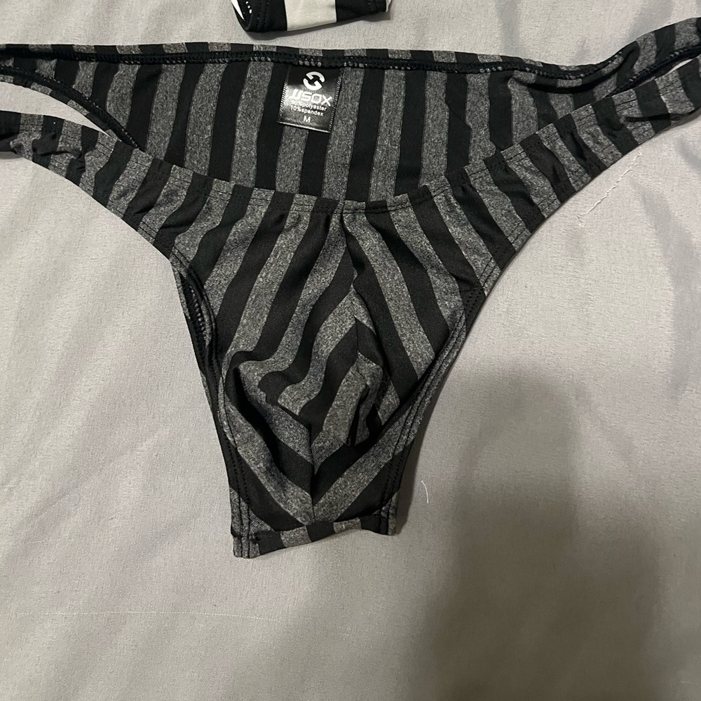Men’s Striped Briefs - 2 Pack - Picture 4 of 5